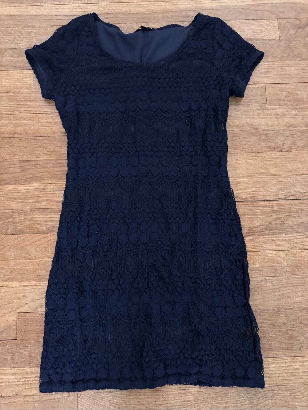 Tiana Women's Navy Blue Knee Length Lace Sheath Dress - Size Medium
b94